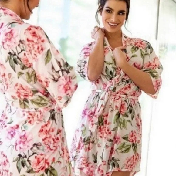 Show Me Your Mumu Garden of Blooms Floral Bridal Robe One Size OS - Picture 2 of 10